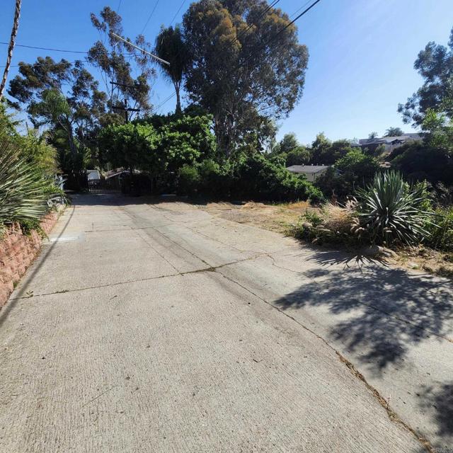 0 42nd Street, San Diego CA: https://media.crmls.org/mediaz/c344e14b-390d-4024-b2a2-42178d40f94a.jpg