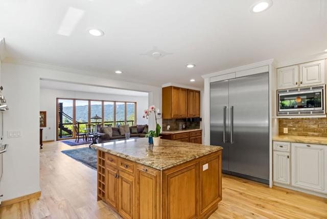 711 W California Way, Redwood City CA: https://media.crmls.org/mediaz/c345a0d3-0086-4f8c-adae-5d8d0ec641d3.jpg