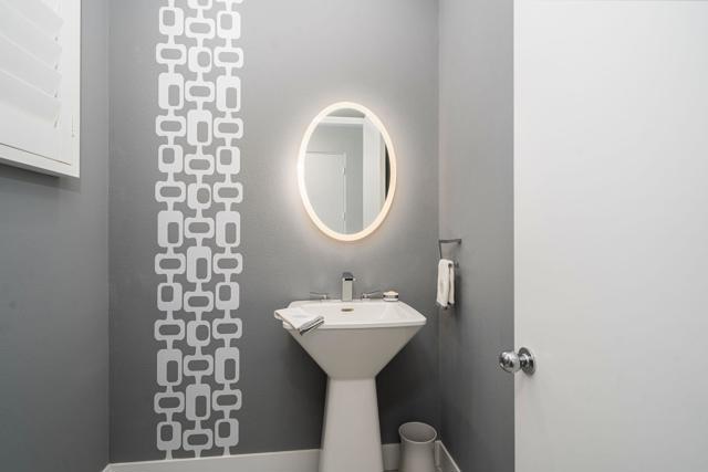 770 Deer Haven Circle, Palm Desert CA: https://media.crmls.org/mediaz/c3461f8a-95dd-4afa-a87c-ccf7e863f506.jpg