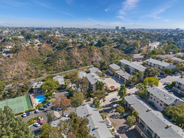 4266 5th Ave., San Diego, California 92103, 2 Bedrooms Bedrooms, ,2 BathroomsBathrooms,Condominium,For Sale,5th Ave.,250019946SD