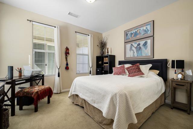 81497 Golden Poppy Way, La Quinta CA: https://media.crmls.org/mediaz/c3468182-db06-4a9e-83f2-c5040979f8cd.jpg