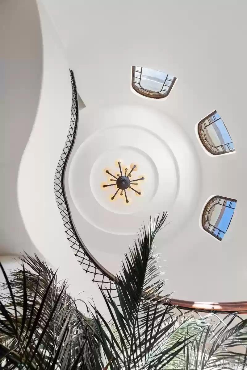 https://media.crmls.org/mediaz/c346b53b-4551-414d-a0ab-3accae2b1279.jpg?preset=X-Large