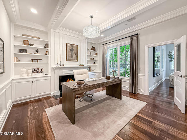 581 Lakeview Canyon Road, Westlake Village CA: https://media.crmls.org/mediaz/c34775d2-aabc-4640-8014-fb559f53c267.jpg