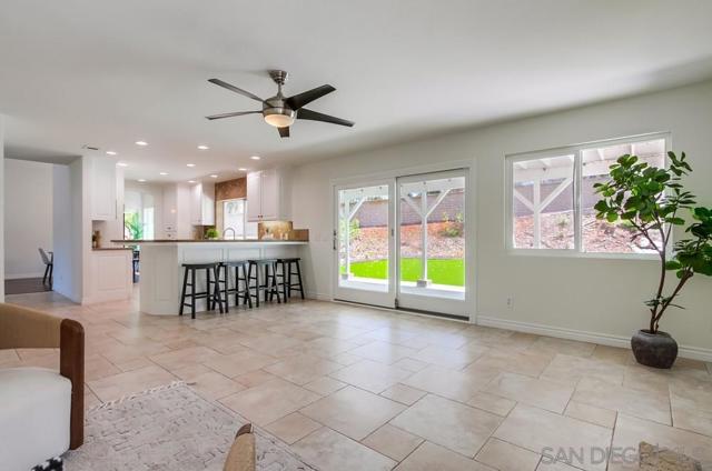 12709 Treeridge Ter, Poway CA: https://media.crmls.org/mediaz/c3478fd2-c0d0-4d41-9fa3-e015d3b25ece.jpg