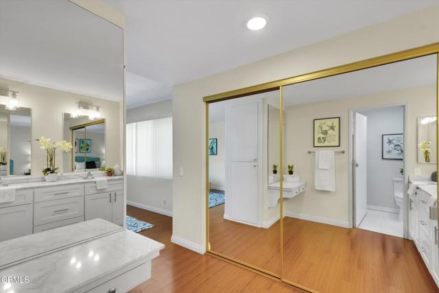 19015 Braemore Road, Porter Ranch CA: https://media.crmls.org/mediaz/c3488d4c-20c5-41af-bf54-fe1d39beb72e.jpg