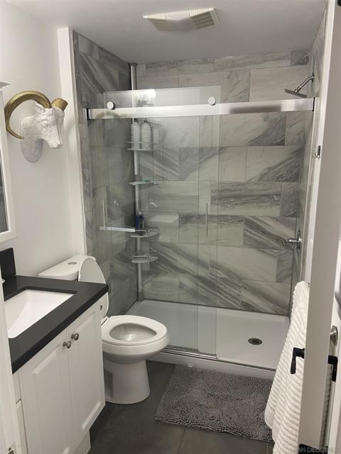 455 Glenncrest Dr, Solana Beach CA: https://media.crmls.org/mediaz/c348fbe3-bcc0-4ce3-877a-6cf63314ff5e.jpg