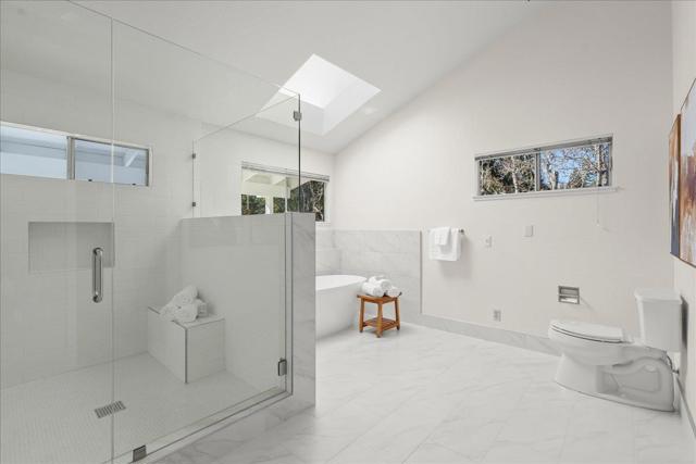 14721 Live Oak Lane, Saratoga CA: https://media.crmls.org/mediaz/c3491341-9fd0-411c-8468-aa51f36c6d5a.jpg