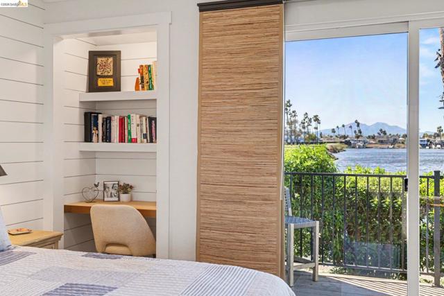 1550 Trawler St, Discovery Bay CA: https://media.crmls.org/mediaz/c349569d-31c8-4cdc-979b-6716f0293f4f.jpg