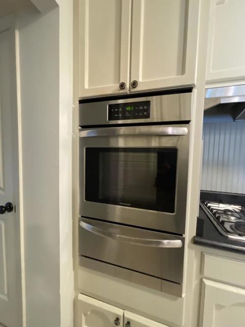 3808 Longbridge Drive, Modesto CA: https://media.crmls.org/mediaz/c3497cfe-c566-438d-bcbb-1b89e1a82deb.jpg