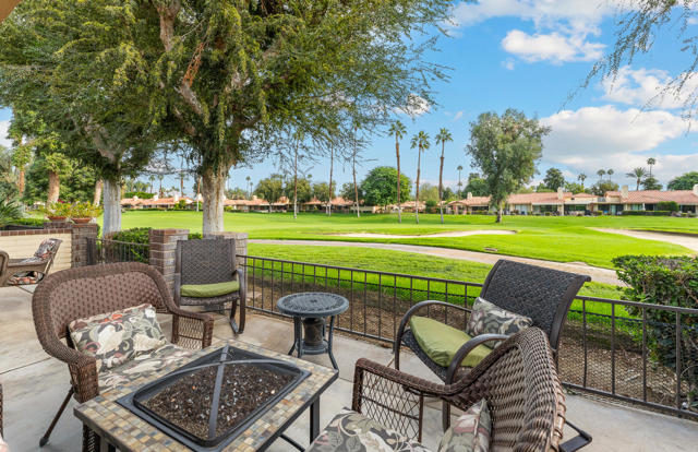 130 Don Miguel Circle, Palm Desert CA: https://media.crmls.org/mediaz/c3497f29-fbbd-4e8c-b1fc-951c7664b66f.jpg