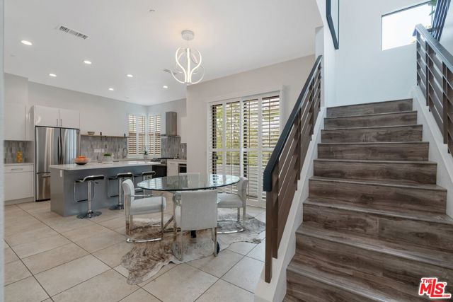 12923 Bluff Creek Drive, Los Angeles CA: https://media.crmls.org/mediaz/c349a38b-7615-4282-a0c4-536462425399.jpg