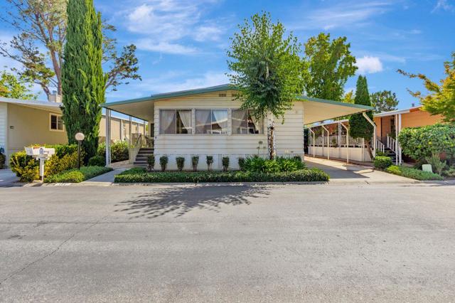 177 Quail Hallow Drive, San Jose CA: https://media.crmls.org/mediaz/c34acbf4-b39f-4a80-ac45-0065368e8dc1.jpg
