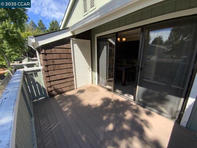 205 Compton Cir, San Ramon CA: https://media.crmls.org/mediaz/c34c217f-8273-42e2-b83a-956d8d69fe7a.jpg