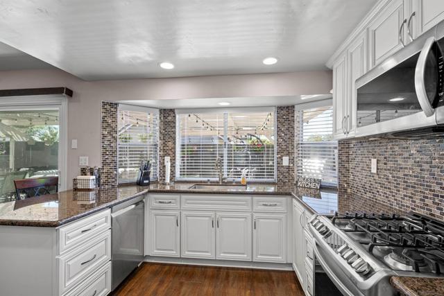 2208 Runabout Place, El Cajon CA: https://media.crmls.org/mediaz/c34c3862-ed2f-4dbc-b4af-b4701992a926.jpg