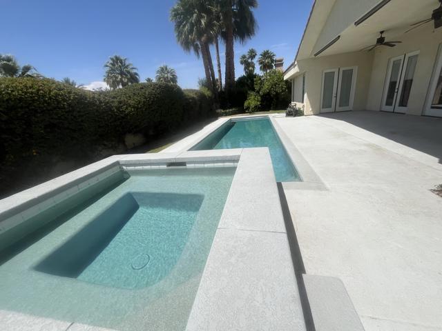 11 Mission Palms W Drive, Rancho Mirage CA: https://media.crmls.org/mediaz/c34c5225-6ee5-4a84-8b3d-5960065d0dab.jpg