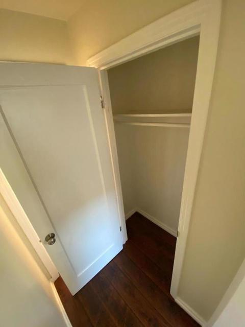 118 JACKSON Street, Redwood City CA: https://media.crmls.org/mediaz/c34cba5c-9710-423b-bb83-75627a15cce3.jpg