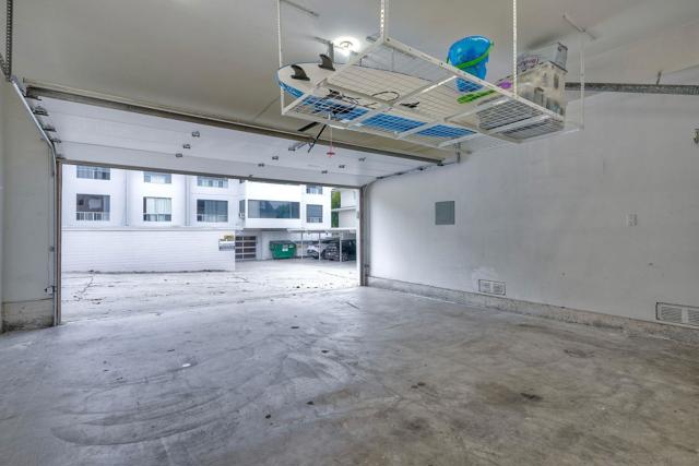 7635 Draper Avenue, La Jolla CA: https://media.crmls.org/mediaz/c34ceabe-48b7-42b0-9362-d6cedce28cda.jpg