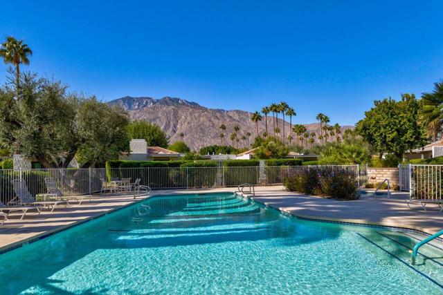 2113 Sunshine Way, Palm Springs CA: https://media.crmls.org/mediaz/c34cf300-a91d-46e1-b1ad-37243174a8ad.jpg