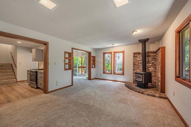 3748 Baldwin Drive, Placerville CA: https://media.crmls.org/mediaz/c34d73e6-5430-4616-9ab8-32ab18a0d6c5.jpg