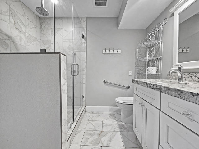 38858 Lobelia Circle, Palm Desert CA: https://media.crmls.org/mediaz/c34de729-5843-4510-b7ee-d32bfa17d334.jpg