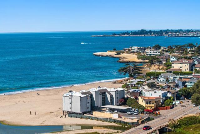 22130 E Cliff Drive, Santa Cruz CA: https://media.crmls.org/mediaz/c34f0ad9-580c-4f19-a2db-d382cca6739a.jpg