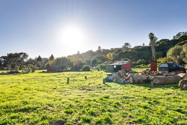 2301 Soquel San Jose Road, Soquel CA: https://media.crmls.org/mediaz/c34fc377-ebe1-4f7a-87ff-27399f43ecc1.jpg