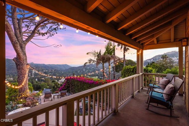3626 Saint Elizabeth Road, Glendale CA: https://media.crmls.org/mediaz/c350d5ed-4fc3-4012-b96b-50829ddea89b.jpg