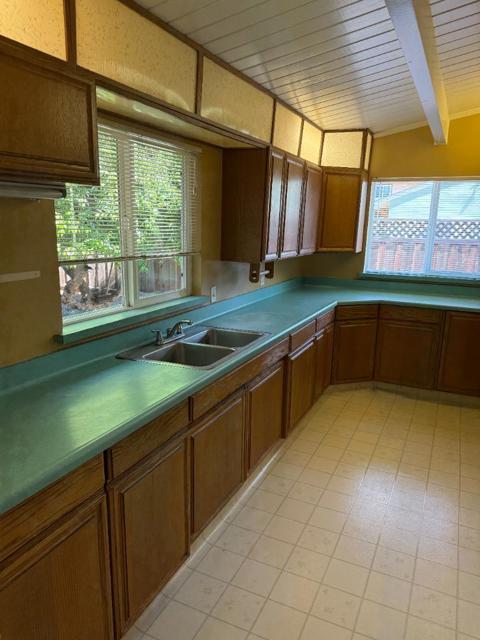 Image 9 of 29 For 15063 Brewster Avenue
