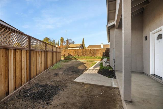 Image 27 of 67 For 2604 Sierra Vista Court