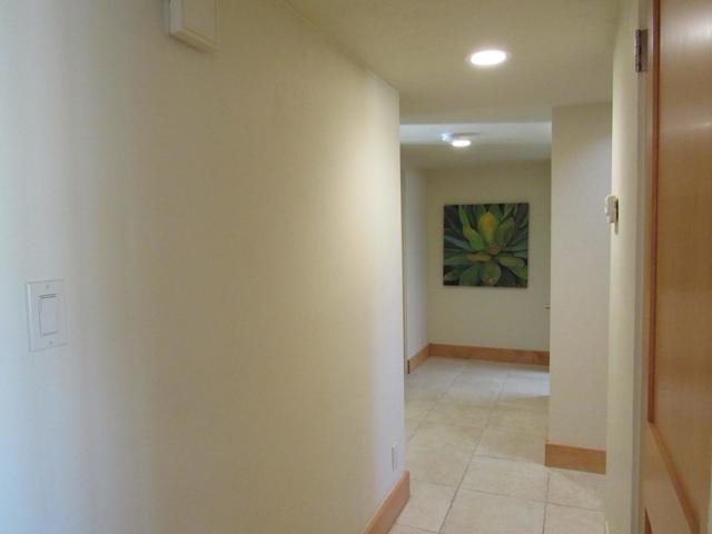 48440 Racquet Lane, Palm Desert CA: https://media.crmls.org/mediaz/c35437f6-93ac-4dd1-a93f-d773495fabde.jpg