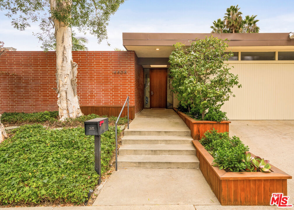 16608 Park Lane Place — image 1