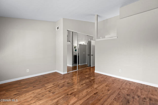 6208 Corte Antigua, Camarillo CA: https://media.crmls.org/mediaz/c355a65b-17bb-4198-bde6-1e19ac3b448d.jpg
