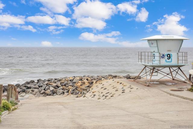1123 25 S Pacific Street, Oceanside CA: https://media.crmls.org/mediaz/c355e2f8-5ca1-455e-94c9-7a57d2a172af.jpg