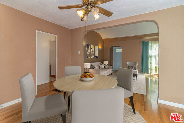 2807 S Bedford Street, Los Angeles CA: https://media.crmls.org/mediaz/c3564c52-7efb-47f8-8933-8f8b09326dd9.jpg