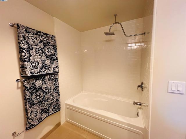38 N Almaden Blvd, San Jose CA: https://media.crmls.org/mediaz/c3570a67-a12a-4bbb-823b-4abc638f6e2c.jpg