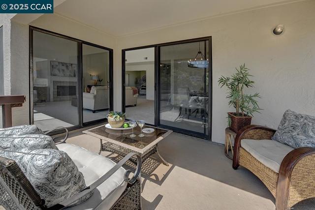 3244 Terra Granada Dr, Walnut Creek CA: https://media.crmls.org/mediaz/c357b602-c85e-4785-bea3-e3c2188fc922.jpg