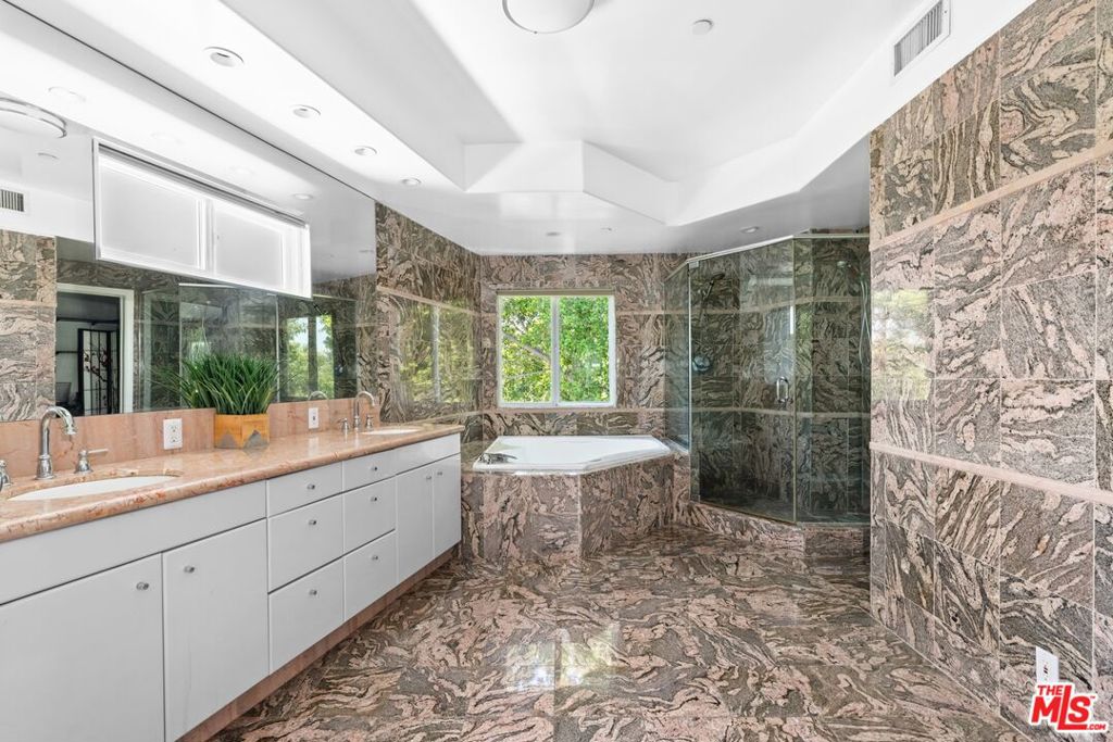 MLS #25589039 image #11