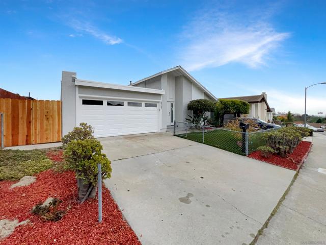 6757 Garber Ave, San Diego, California 92139, 3 Bedrooms Bedrooms, ,2 BathroomsBathrooms,Single Family Residence,For Sale,Garber Ave,250019232SD