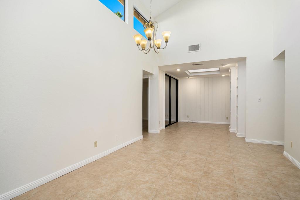 MLS #219139618DA image #5