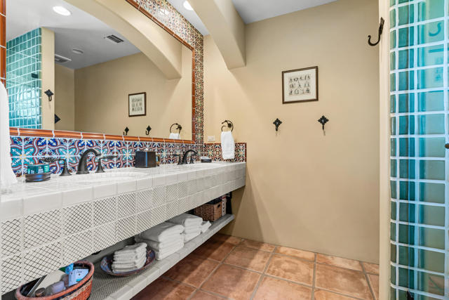 80645 La Docena Trail, La Quinta CA: https://media.crmls.org/mediaz/c359f754-297a-42d9-aa7f-63605c10ef01.jpg