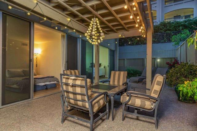 3200 6Th Ave, San Diego, California 92103, 2 Bedrooms Bedrooms, ,2 BathroomsBathrooms,Condominium,For Sale,6Th Ave,240019798SD