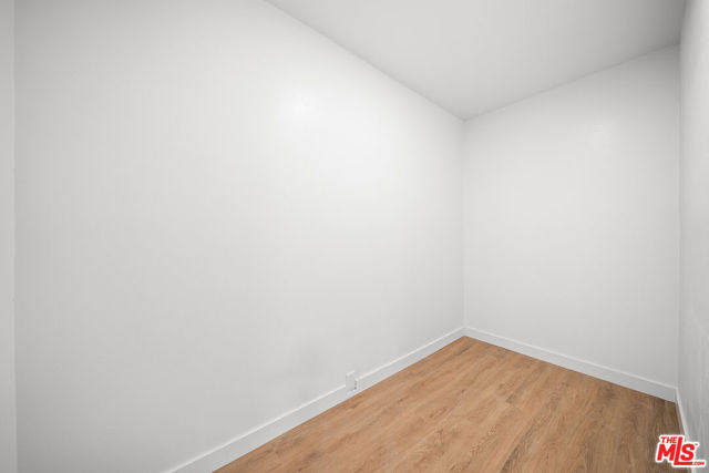 4325 W 58th Place, Los Angeles CA: https://media.crmls.org/mediaz/c35cc9b9-dc2c-46bd-a6a7-e73ea6de5eb9.jpg