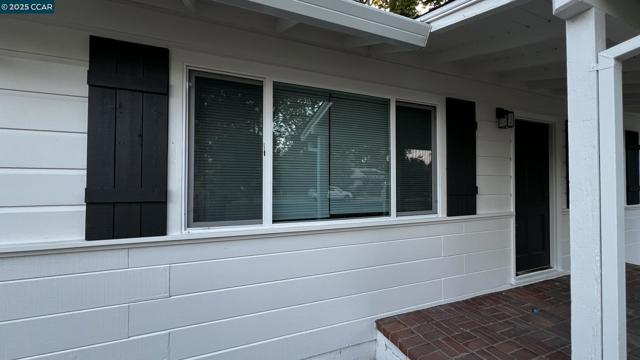 1867 Jacqueline Way, Concord CA: https://media.crmls.org/mediaz/c35dacb0-2a17-4291-bb56-e48891fdbae2.jpg