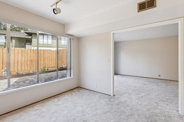 908 Park Pacifica Avenue, Pacifica CA: https://media.crmls.org/mediaz/c35e0f55-39a2-4677-9d3e-0ea66f79b4ff.jpg
