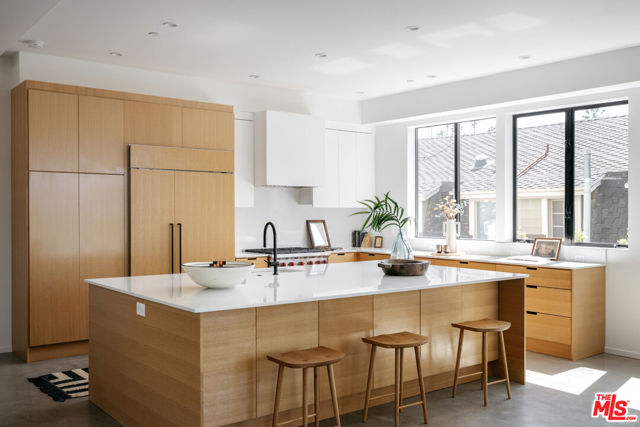 1624 Micheltorena Street, Los Angeles CA: https://media.crmls.org/mediaz/c35e4109-6a51-41eb-85bd-5162ae220dfd.jpg