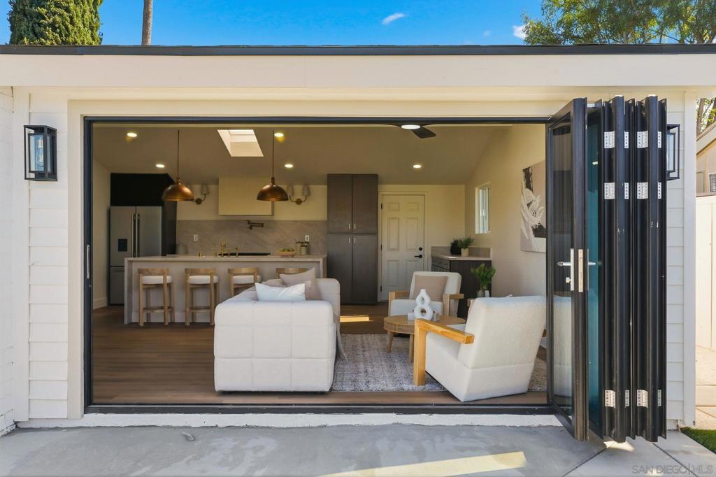 MLS #250043524SD image #24