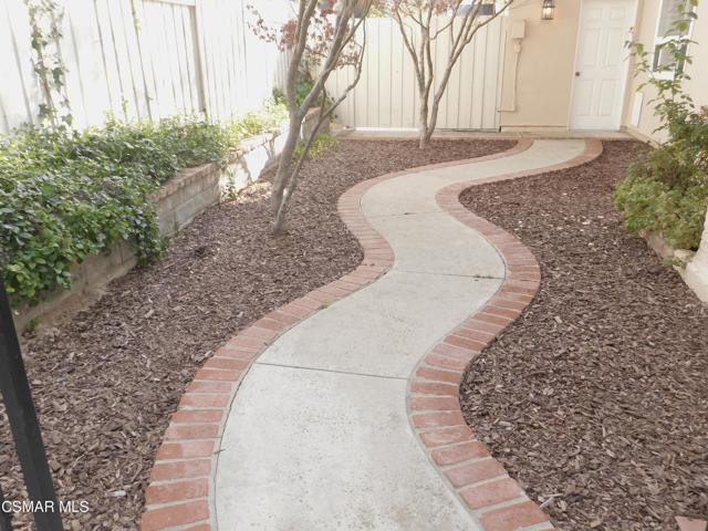 467 Sundance Street, Thousand Oaks CA: https://media.crmls.org/mediaz/c35fb0ea-10a0-42fe-b5be-79c9b7a4c8f9.jpg