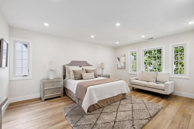 33 Seville Way, San Mateo CA: https://media.crmls.org/mediaz/c360b507-a928-43c4-ab55-25155f2e145a.jpg