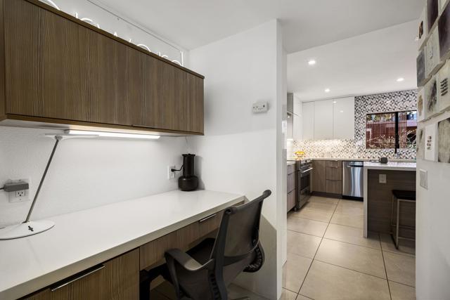 2696 S Sierra Madre, Palm Springs CA: https://media.crmls.org/mediaz/c362441f-36ce-407a-8413-de1c4d7c61df.jpg