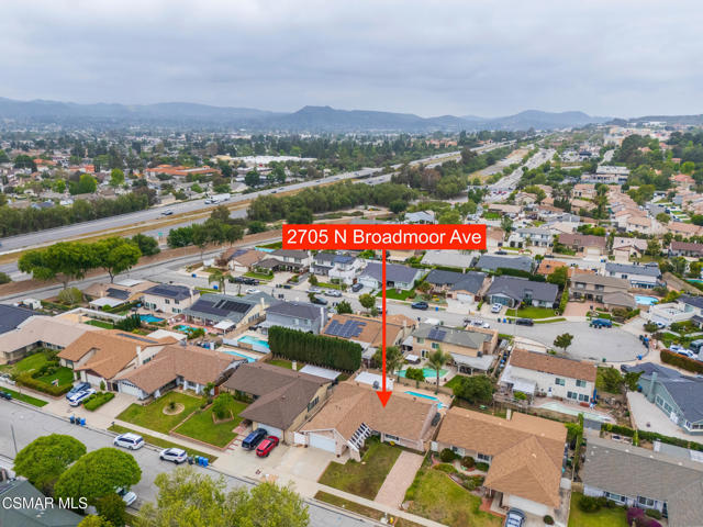2705 N Broadmoor Avenue, Simi Valley CA: https://media.crmls.org/mediaz/c362c4cc-35f5-4315-91fc-29ba6e43f402.jpg
